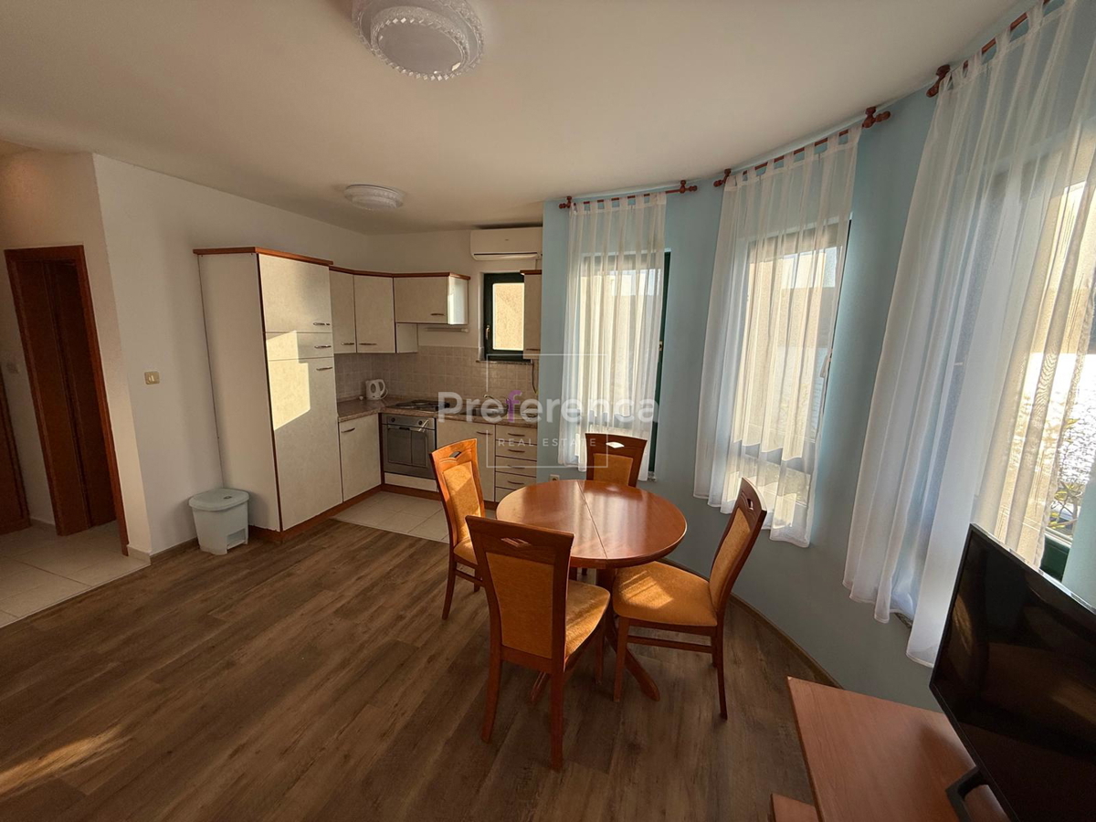 Stara Novalja - monolocale in prima fila sul mare