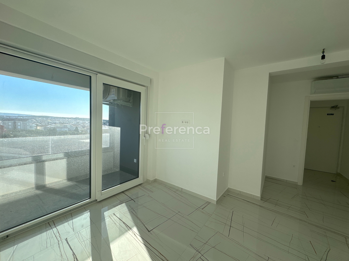 Novalja - appartamento con due camere da letto al secondo piano