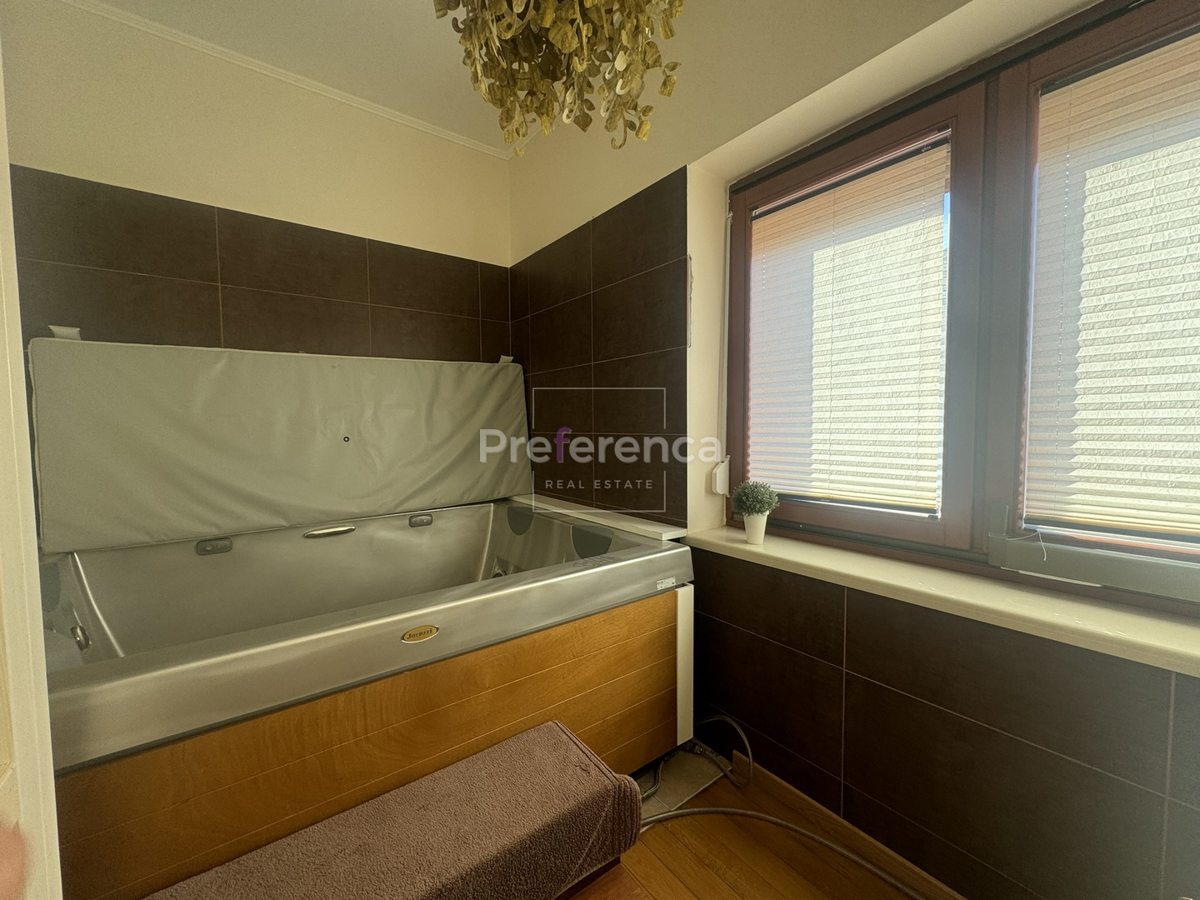 Novalja - casa con piscina nel centro città