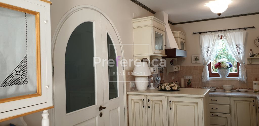 Novalja - casa con piscina nel centro città