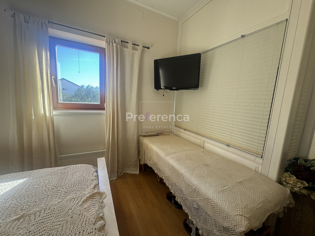 Novalja - casa con piscina nel centro città