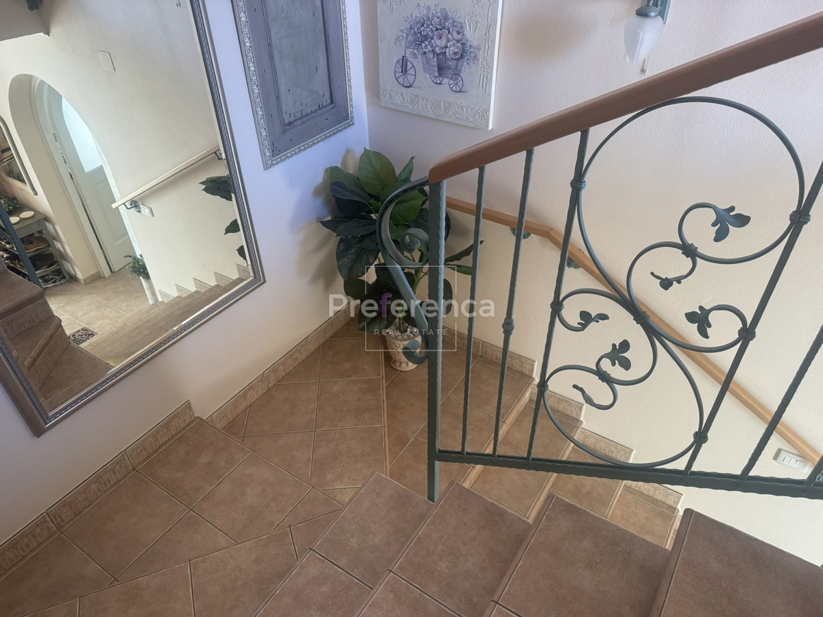 Novalja - casa con piscina nel centro città