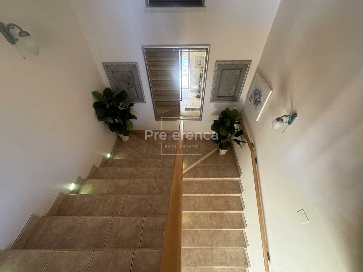 Novalja - casa con piscina nel centro città