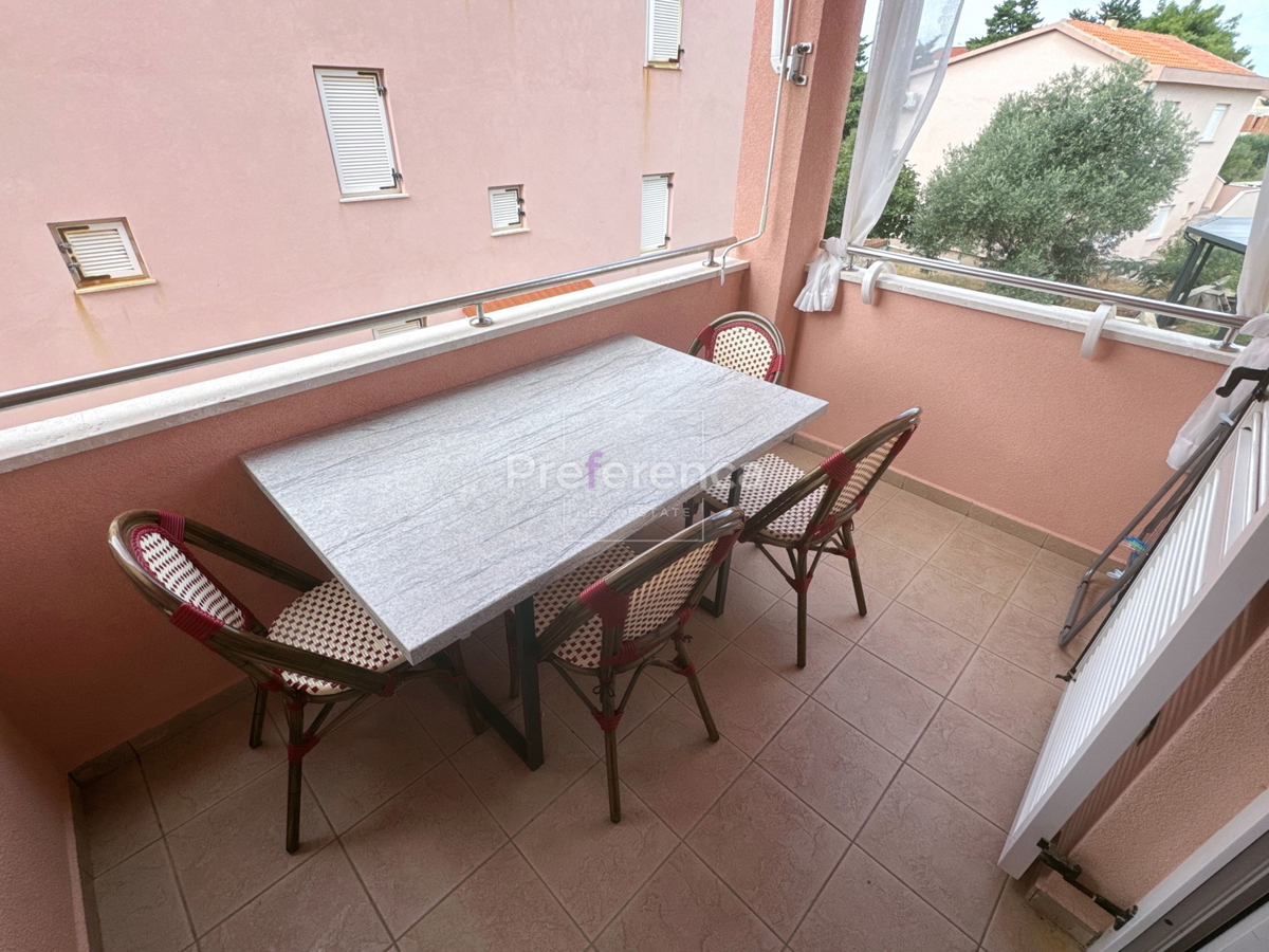 Stara Novalja - appartamento bilocale PRIMO PIANO - vicino al mare