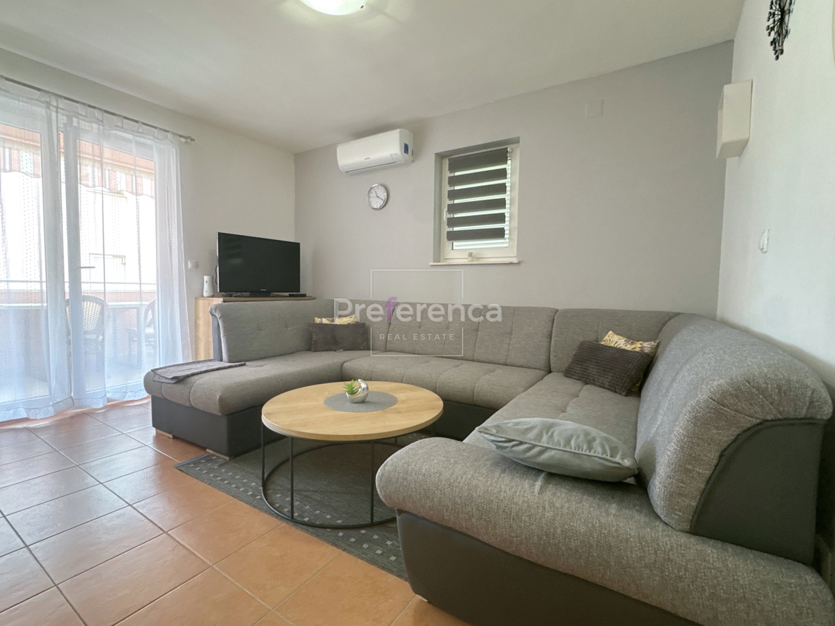 Stara Novalja - appartamento bilocale PRIMO PIANO - vicino al mare