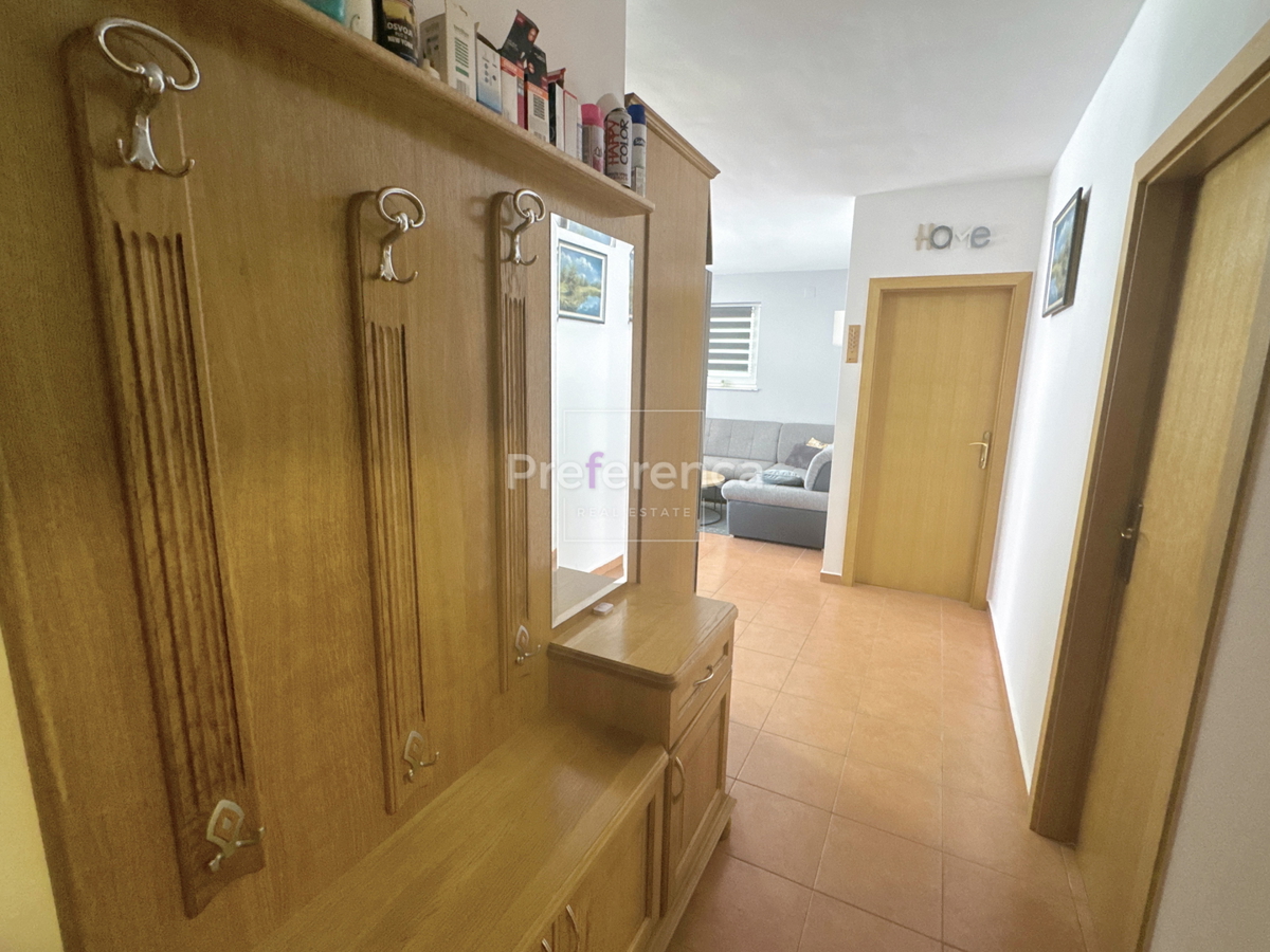 Stara Novalja - appartamento bilocale PRIMO PIANO - vicino al mare