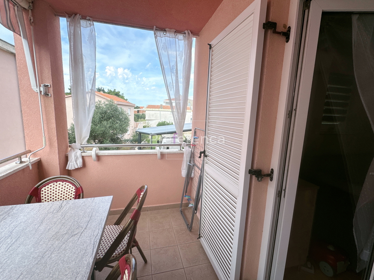 Stara Novalja - appartamento bilocale PRIMO PIANO - vicino al mare