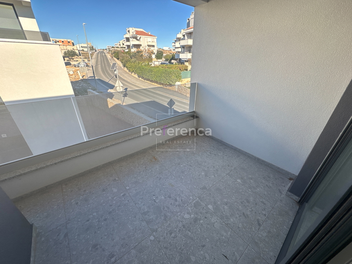 Novalja - appartamento con una camera da letto al secondo piano