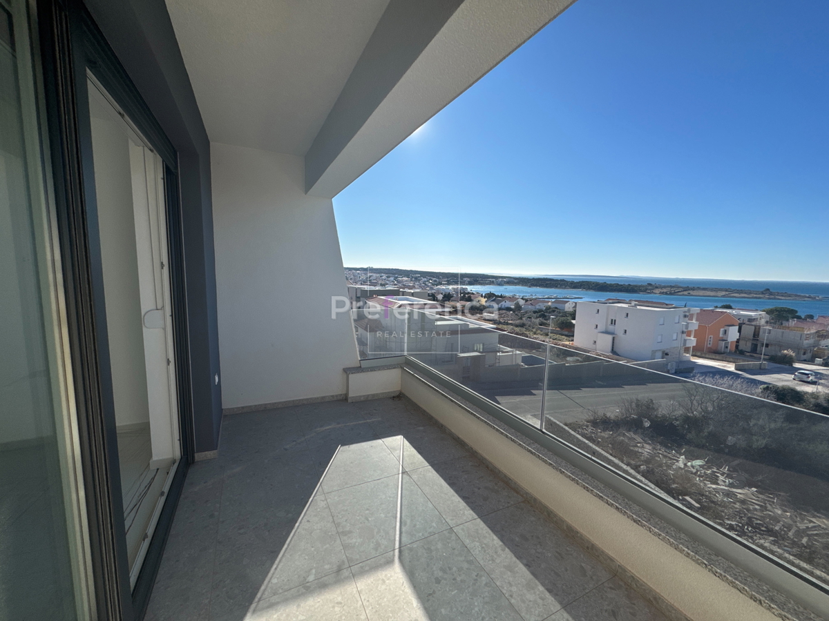 Novalja - appartamento con una camera da letto al secondo piano