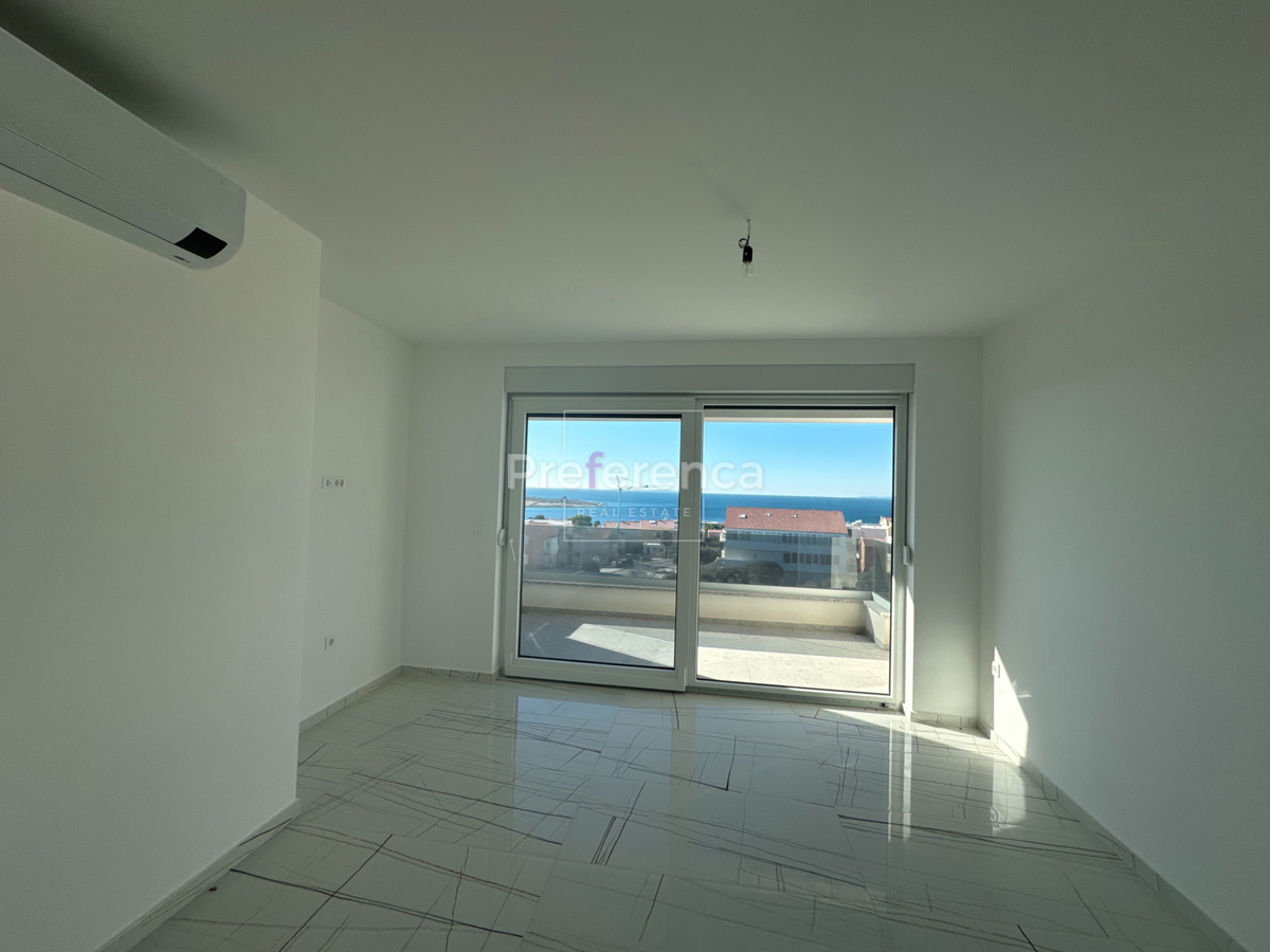 Novalja - appartamento con una camera da letto al secondo piano