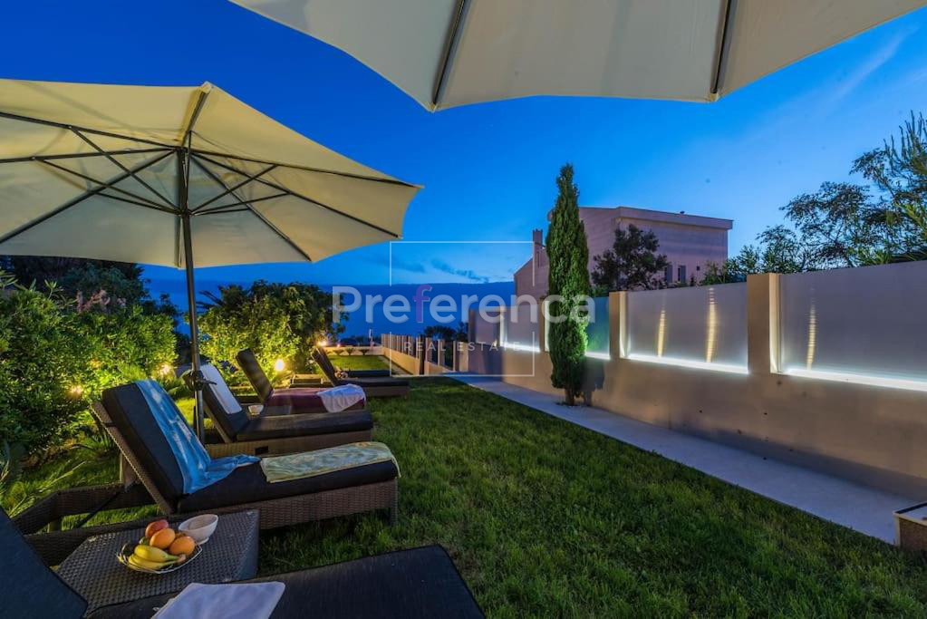 Novalja - posizione eccellente - appartamento con piscina