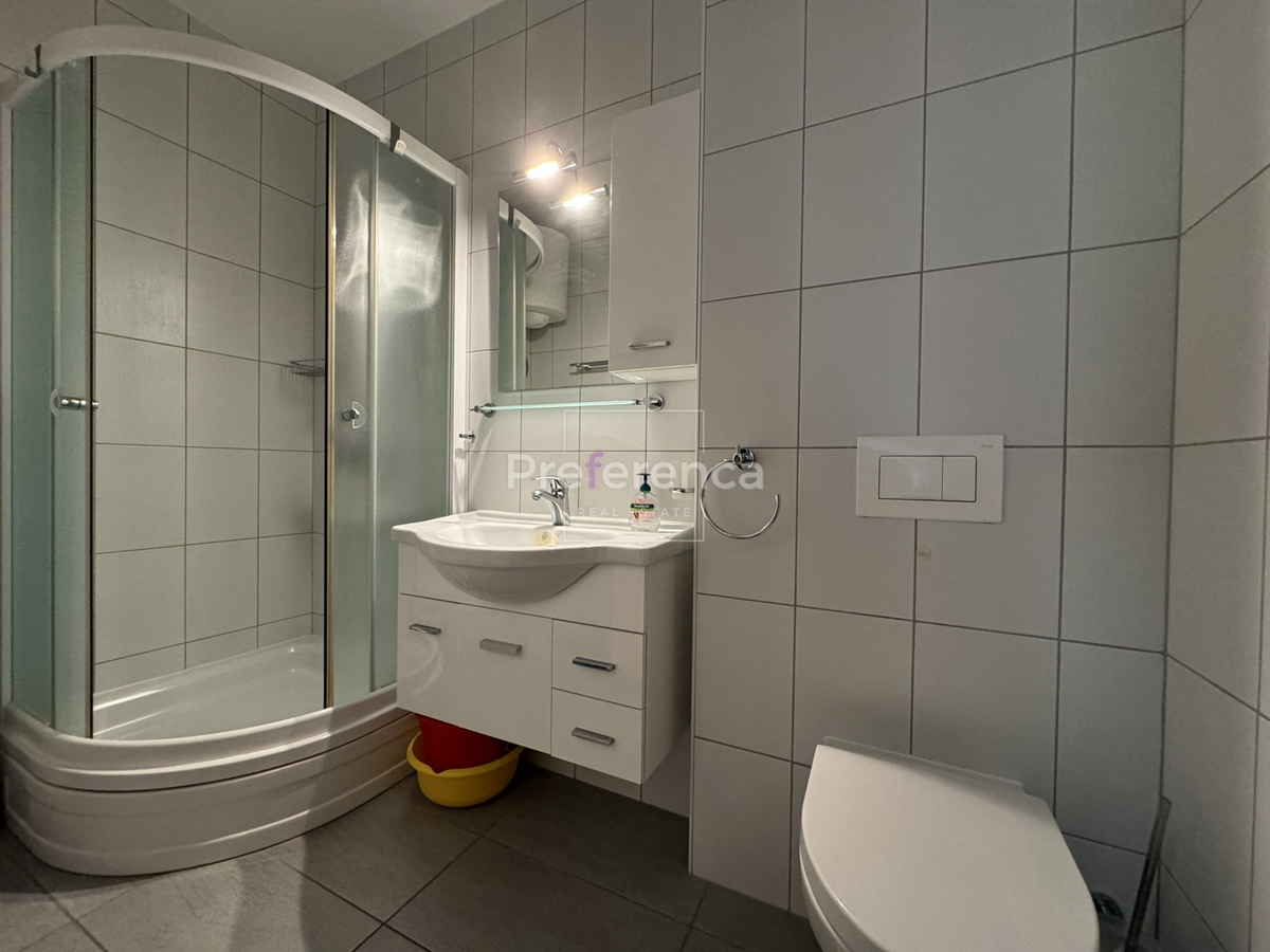 Novalja - due appartamenti - intero piano