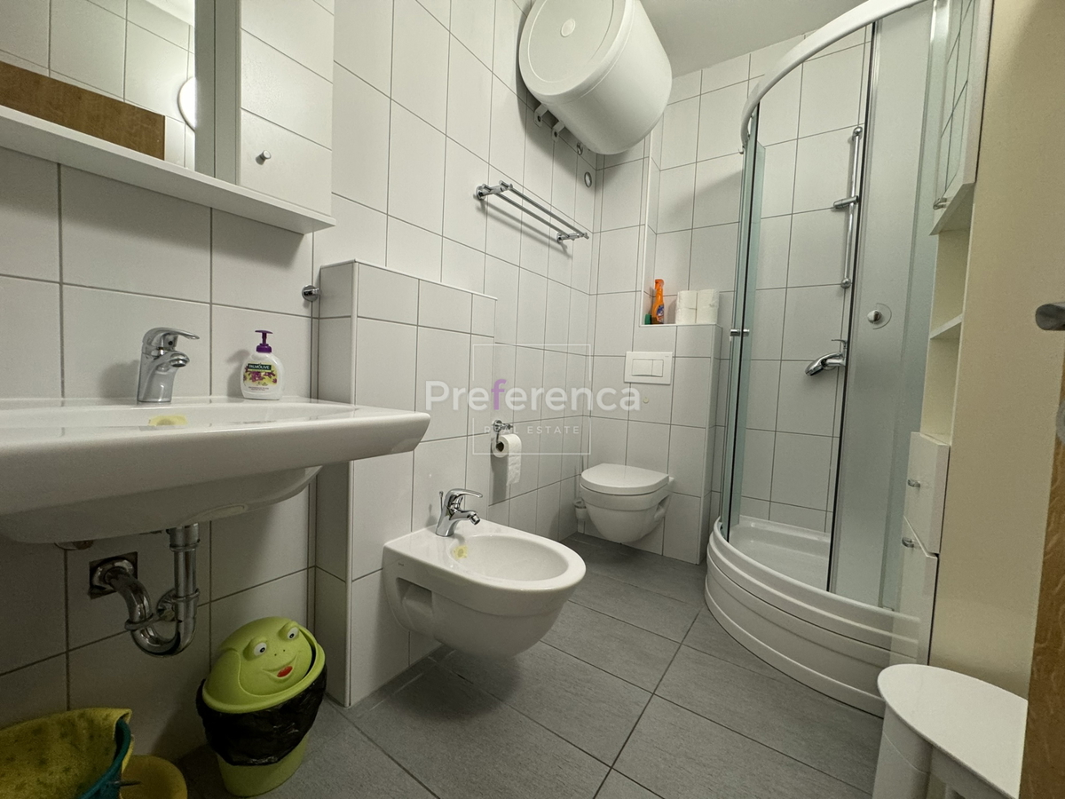 Novalja - due appartamenti - intero piano