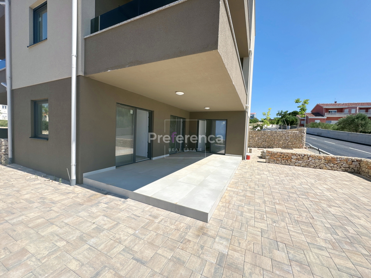 Novalja - appartamento trilocale al piano terra