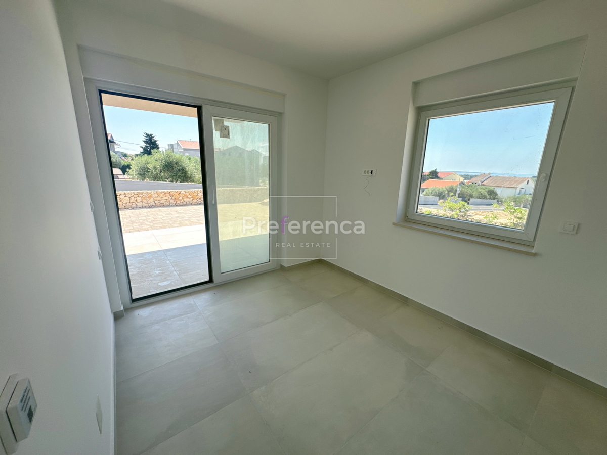 Novalja - appartamento trilocale al piano terra