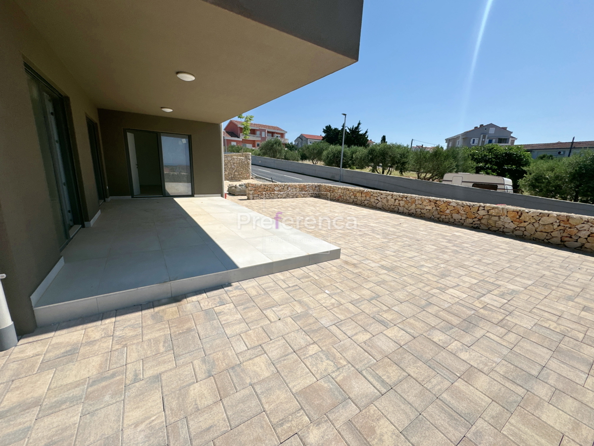 Novalja - appartamento trilocale al piano terra