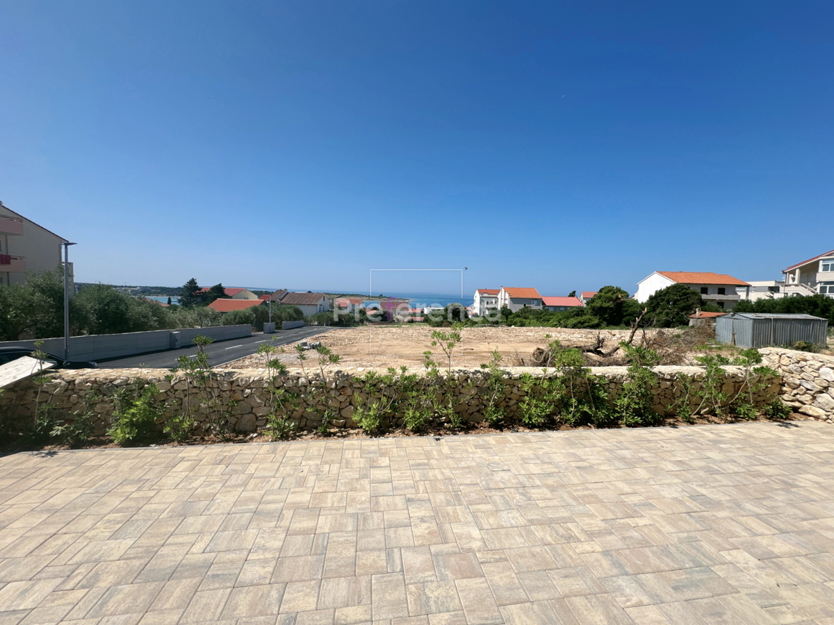 Novalja - appartamento trilocale al piano terra