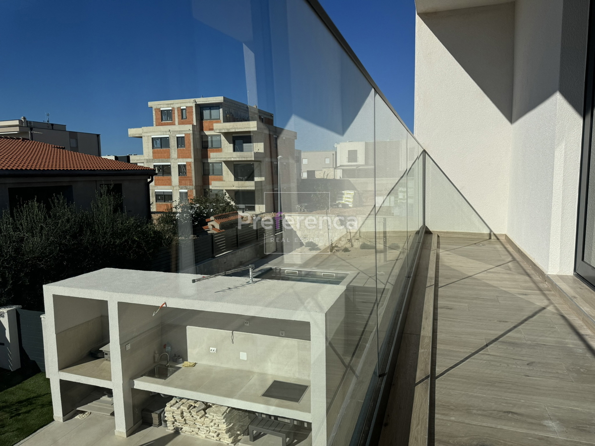 Mandre - villa lussuosa con piscina