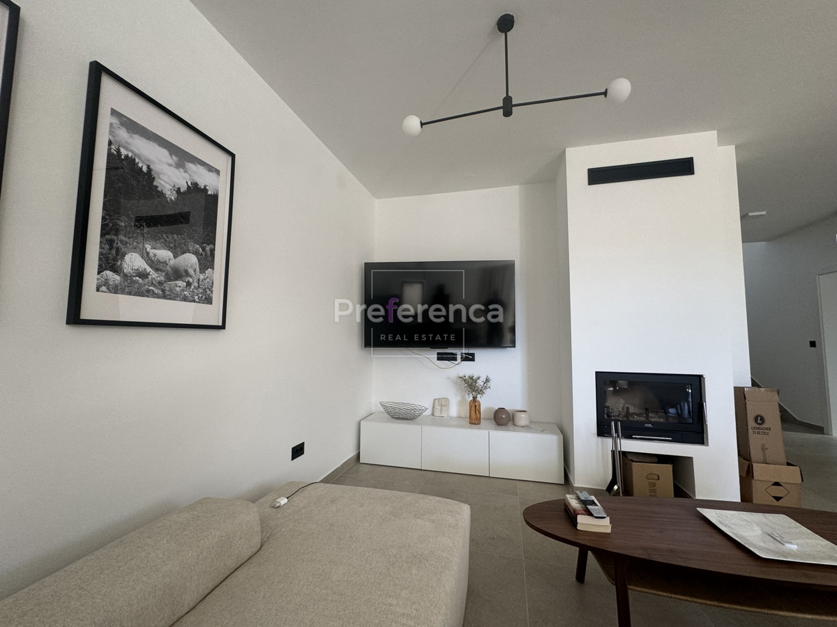 Mandre - villa lussuosa con piscina