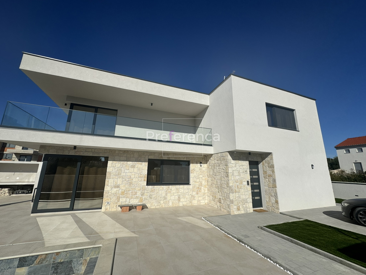 Mandre - villa lussuosa con piscina