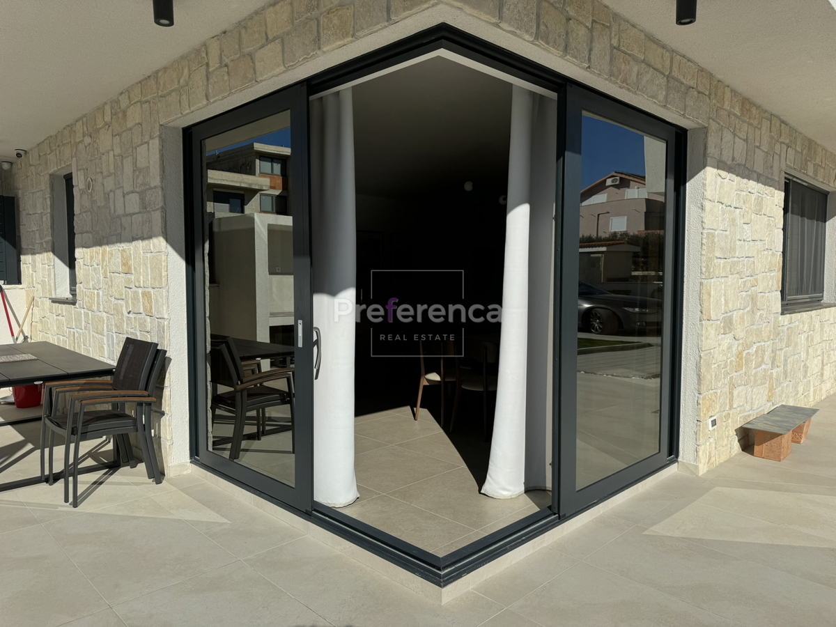 Mandre - villa lussuosa con piscina