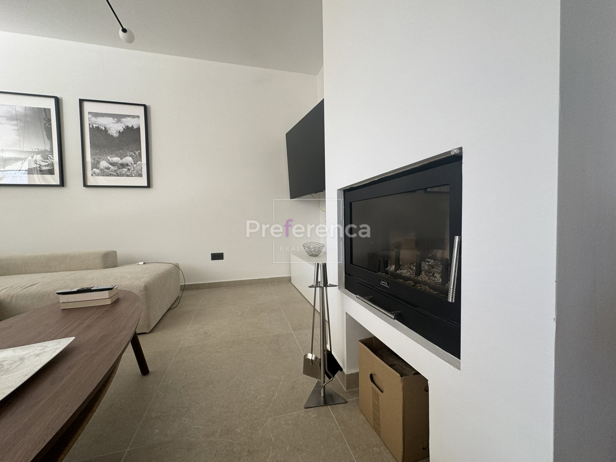 Mandre - villa lussuosa con piscina