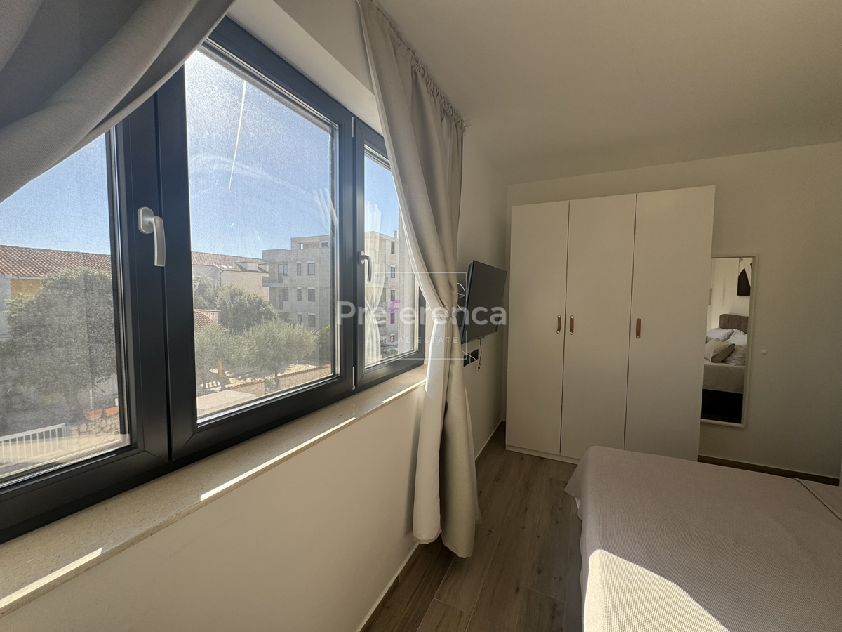 Mandre - villa lussuosa con piscina