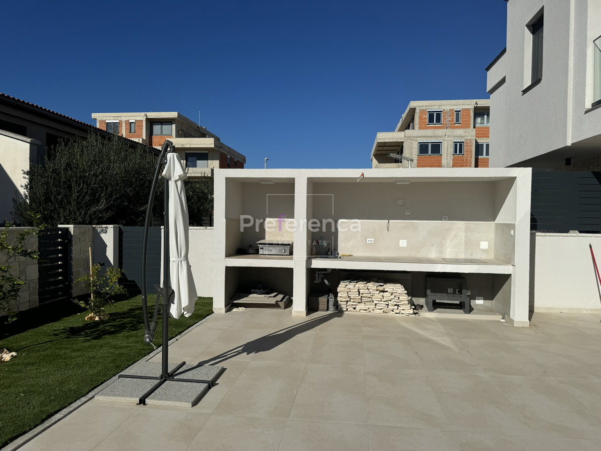 Mandre - villa lussuosa con piscina