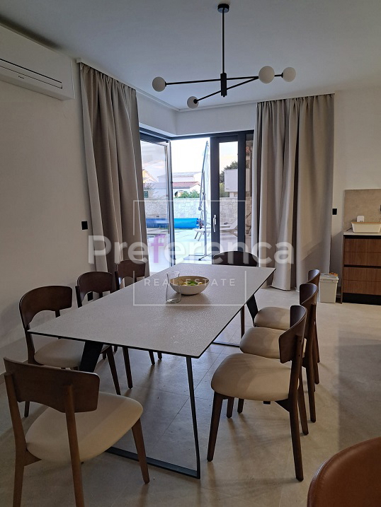 Mandre - villa lussuosa con piscina