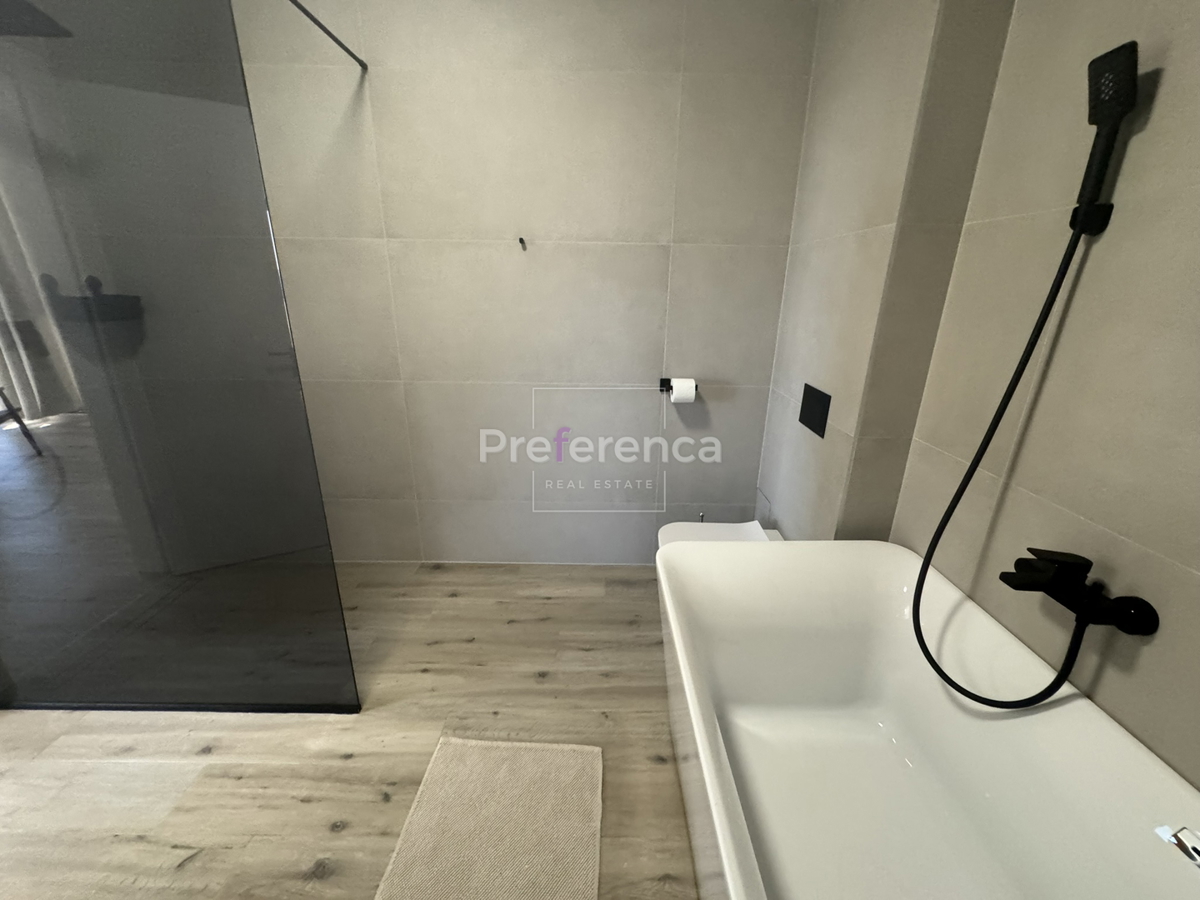 Mandre - villa lussuosa con piscina