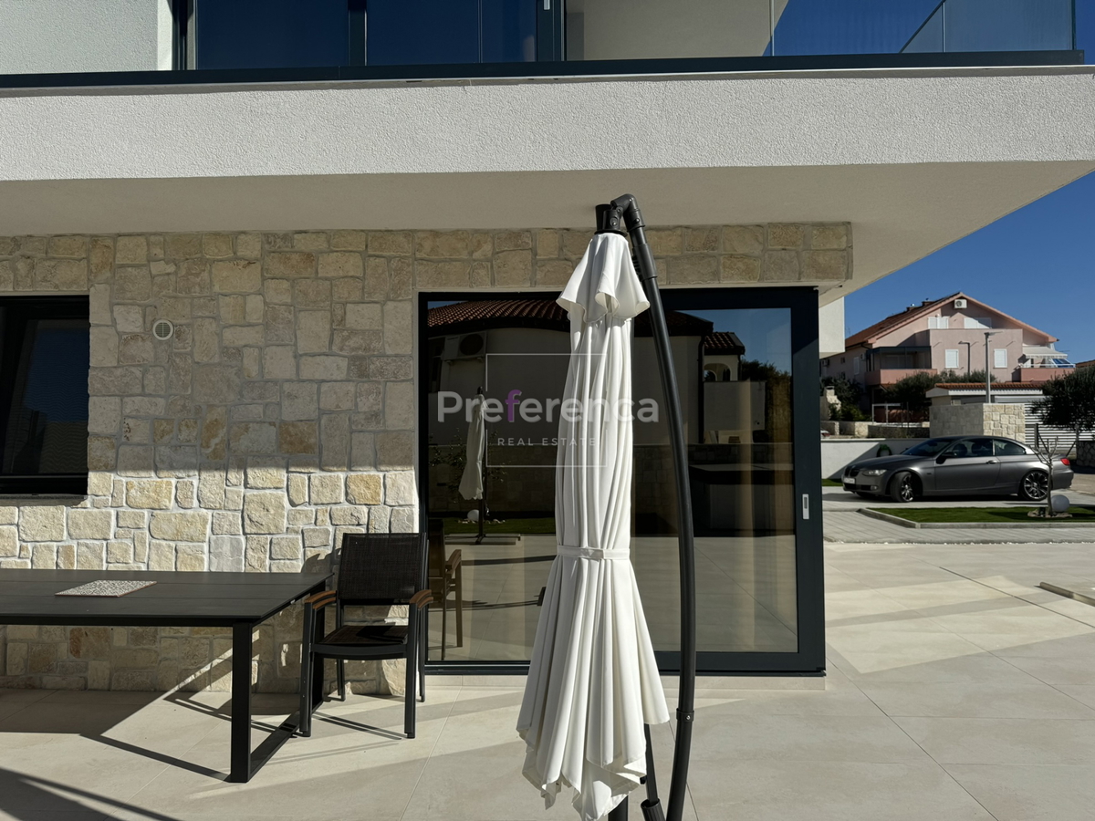 Mandre - villa lussuosa con piscina