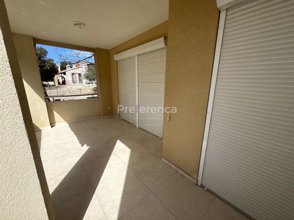 Novalja - appartamento bilocale al piano terra - SECONDA FILA DAL MARE