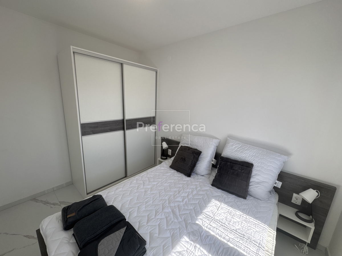 Novalja - appartamento con due camere al primo piano