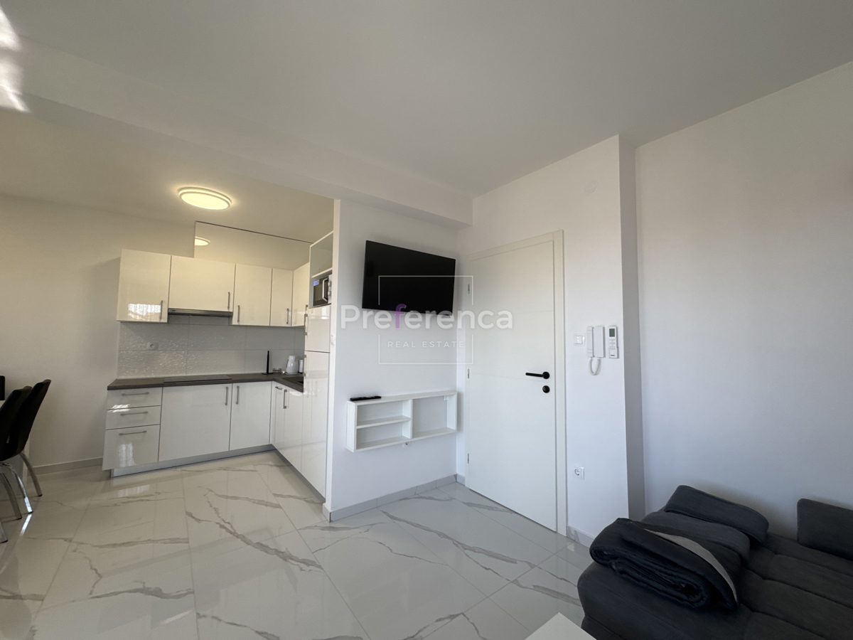 Novalja - appartamento con due camere al primo piano