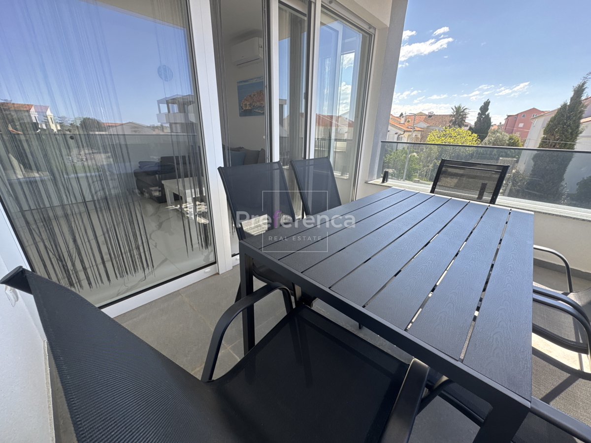 Novalja - appartamento con due camere al primo piano