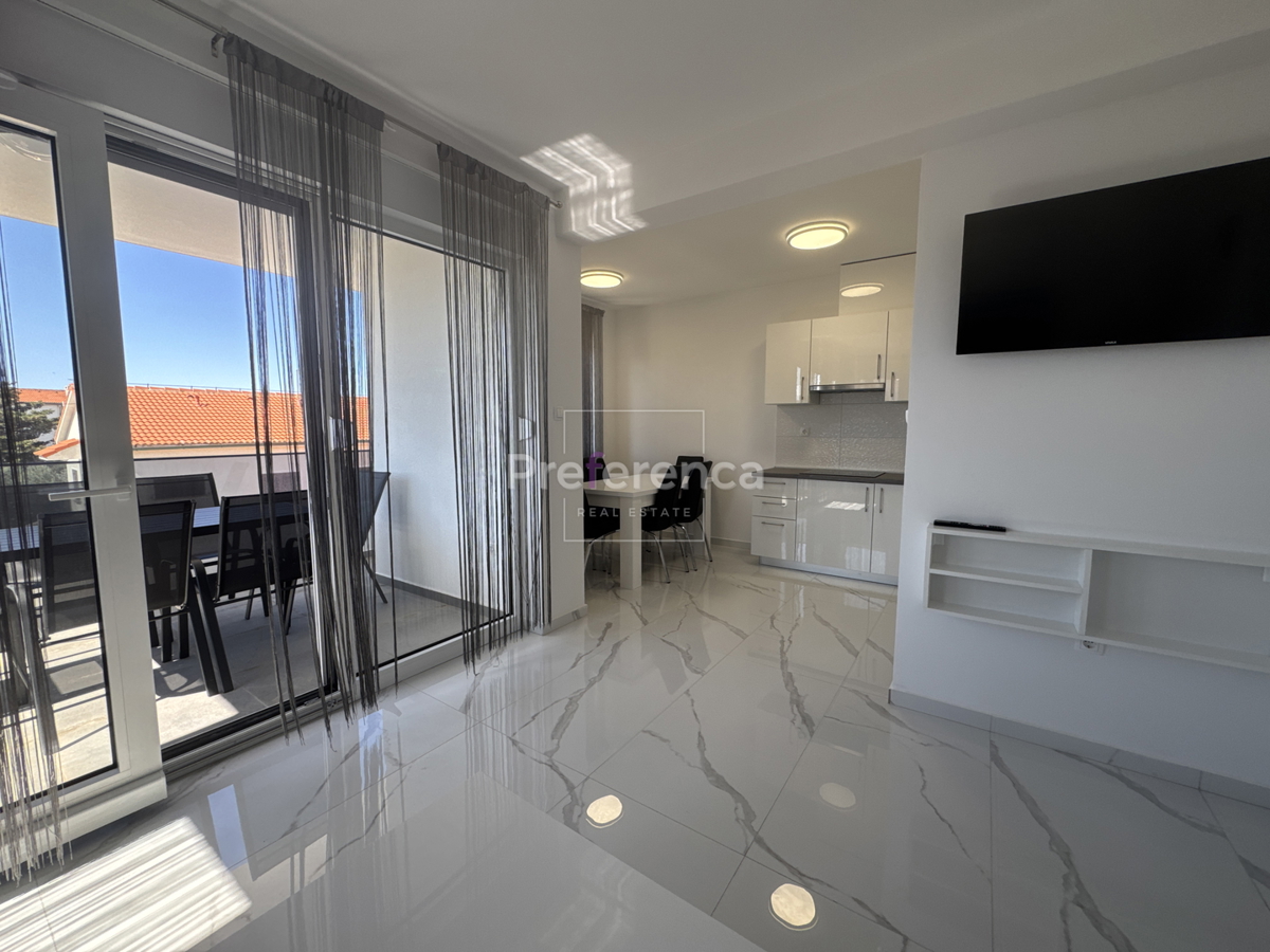 Novalja - appartamento con due camere al primo piano