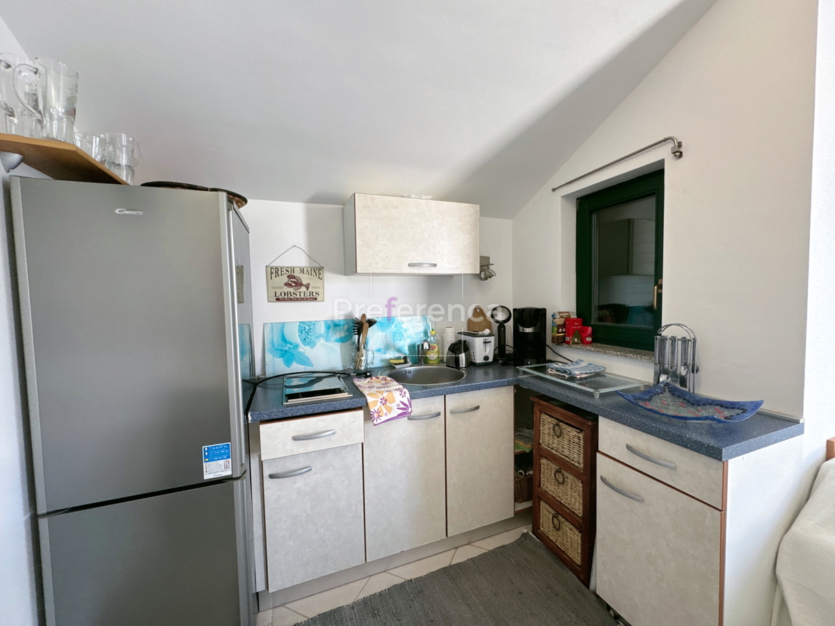 Stara Novalja - monolocale in prima fila sul mare