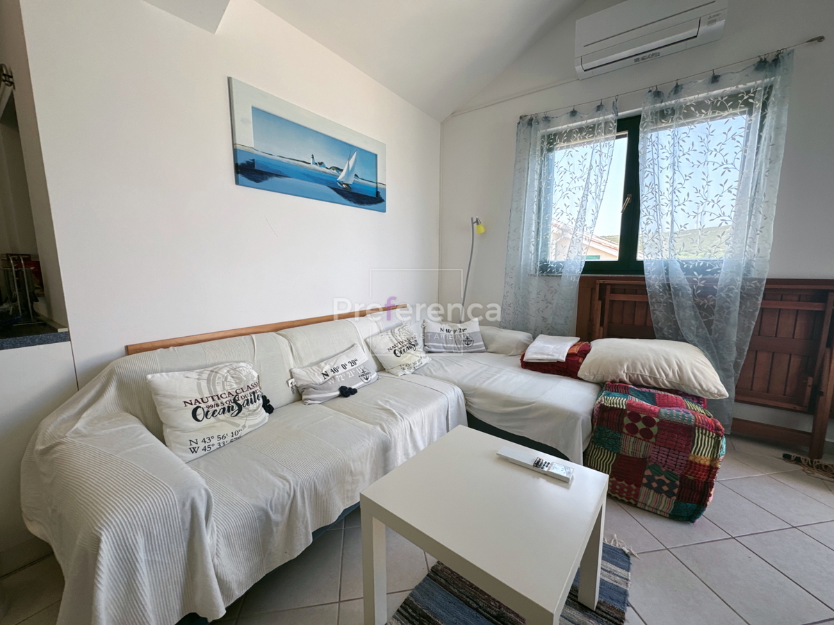 Stara Novalja - monolocale in prima fila sul mare