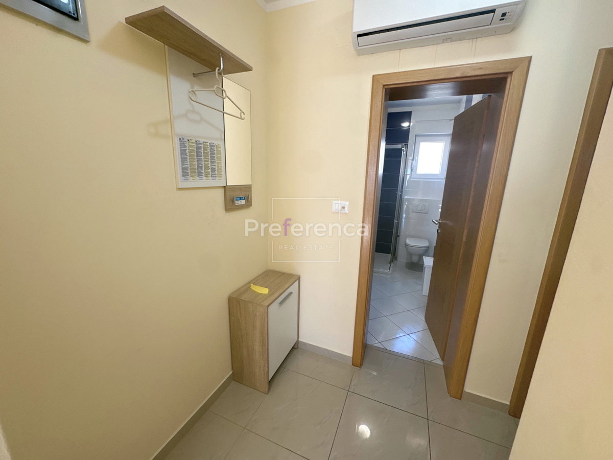 Novalja - appartamento con due camere al primo piano