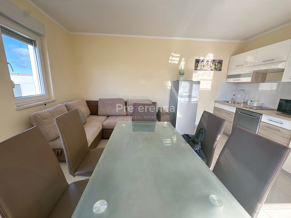 Novalja - appartamento con due camere al primo piano