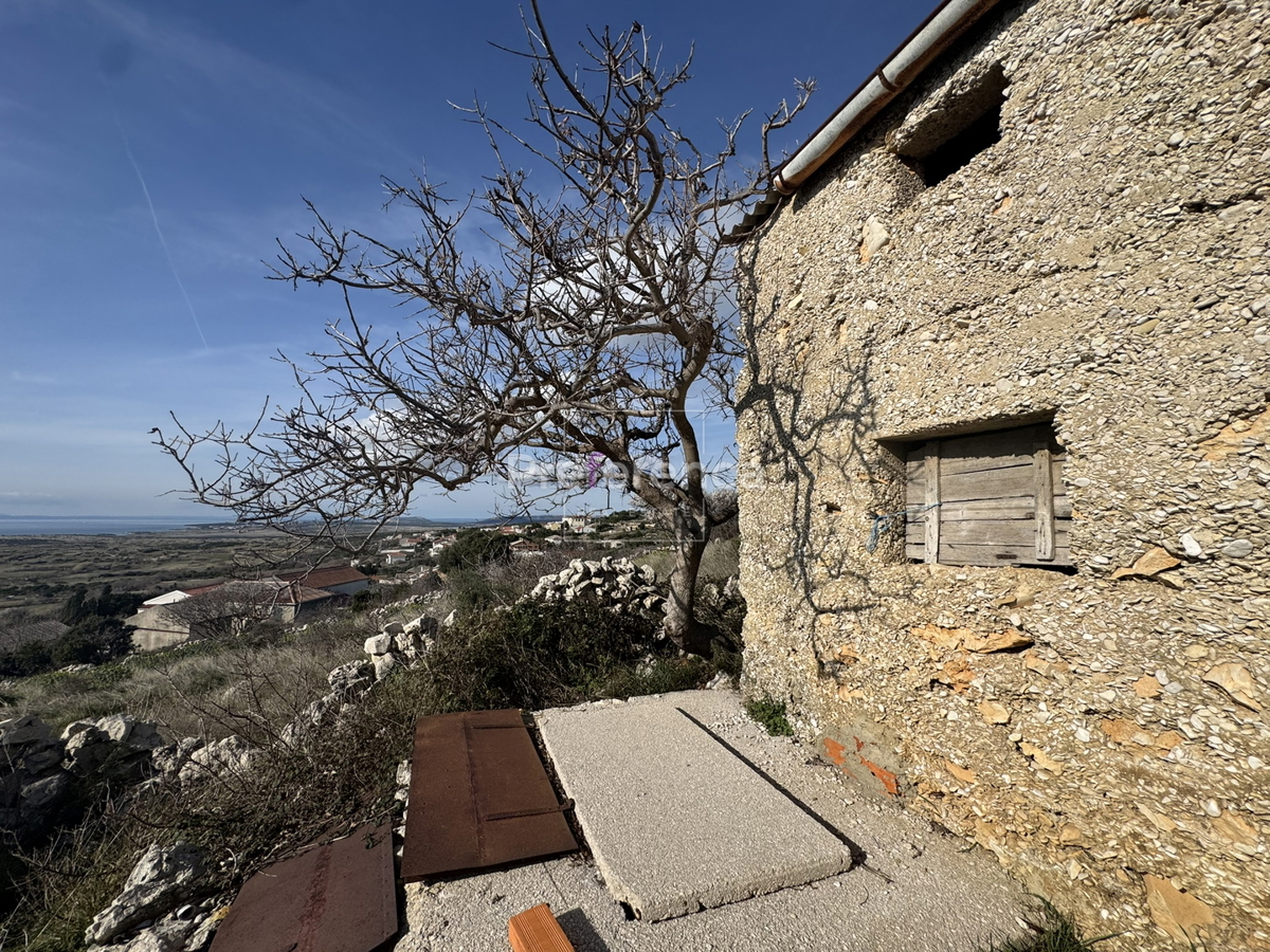 Kolan - terreno edificabile con permesso di costruzione