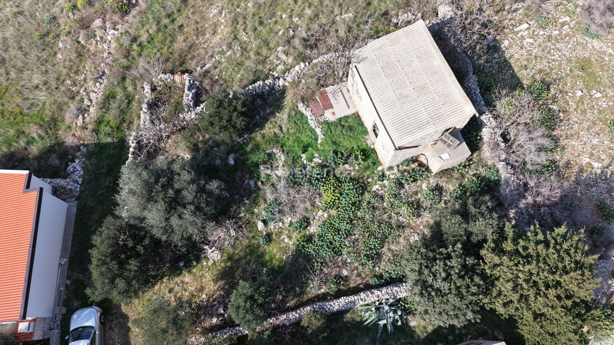 Kolan - terreno edificabile con permesso di costruzione