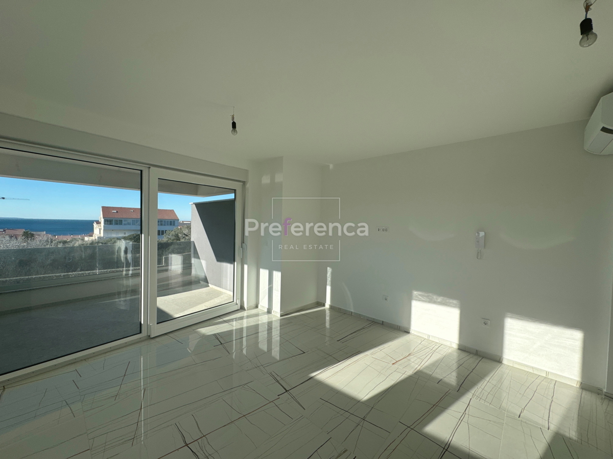 Novalja - Appartamento con due camere da letto e giardino