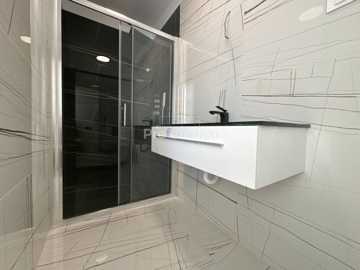 Novalja - Appartamento con due camere da letto e giardino