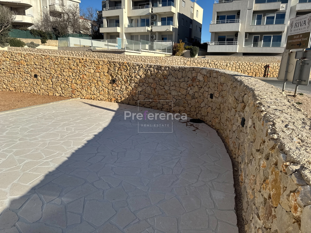 Novalja - Appartamento con due camere da letto e giardino