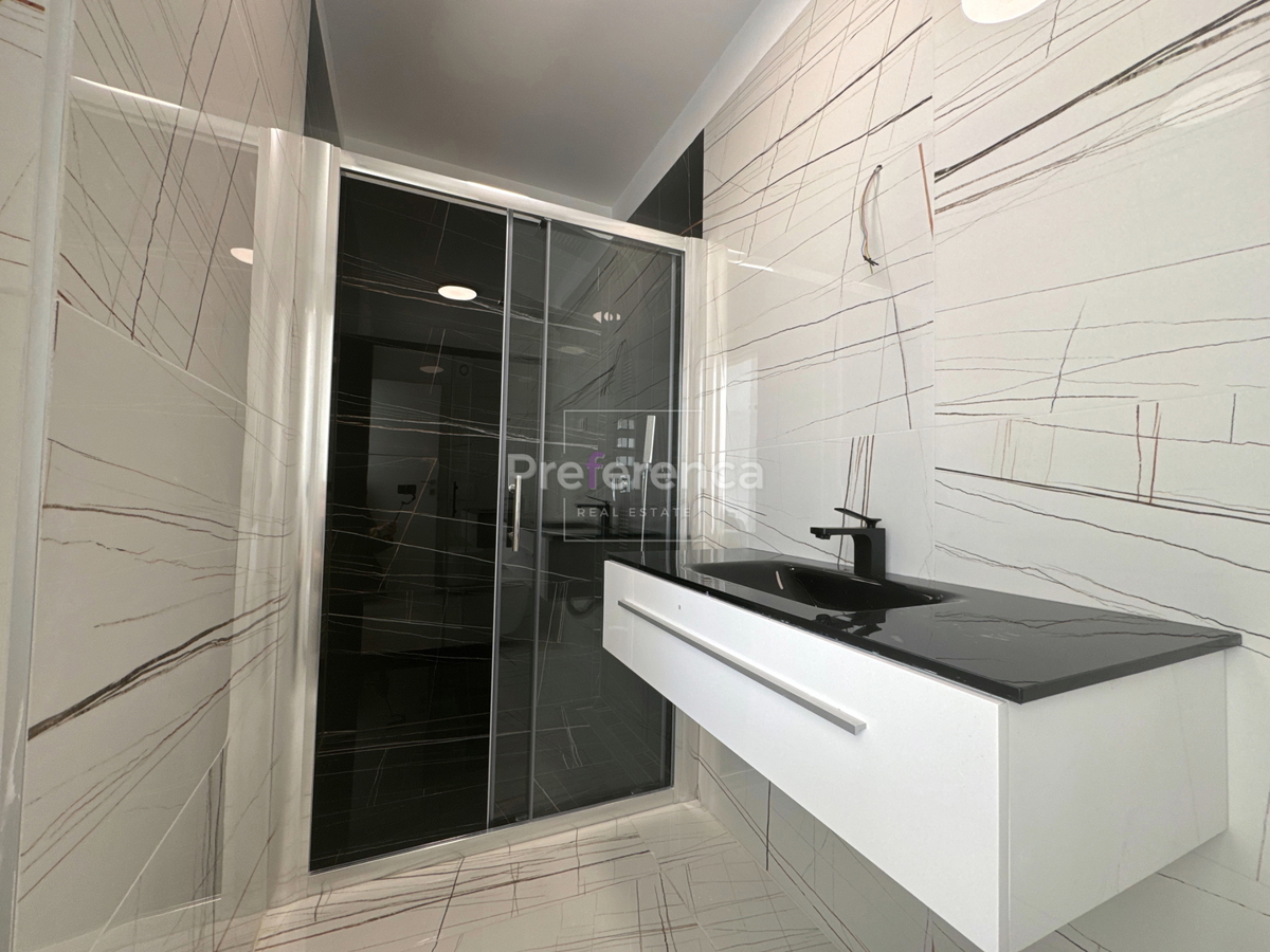 Novalja - Appartamento con due camere da letto e giardino