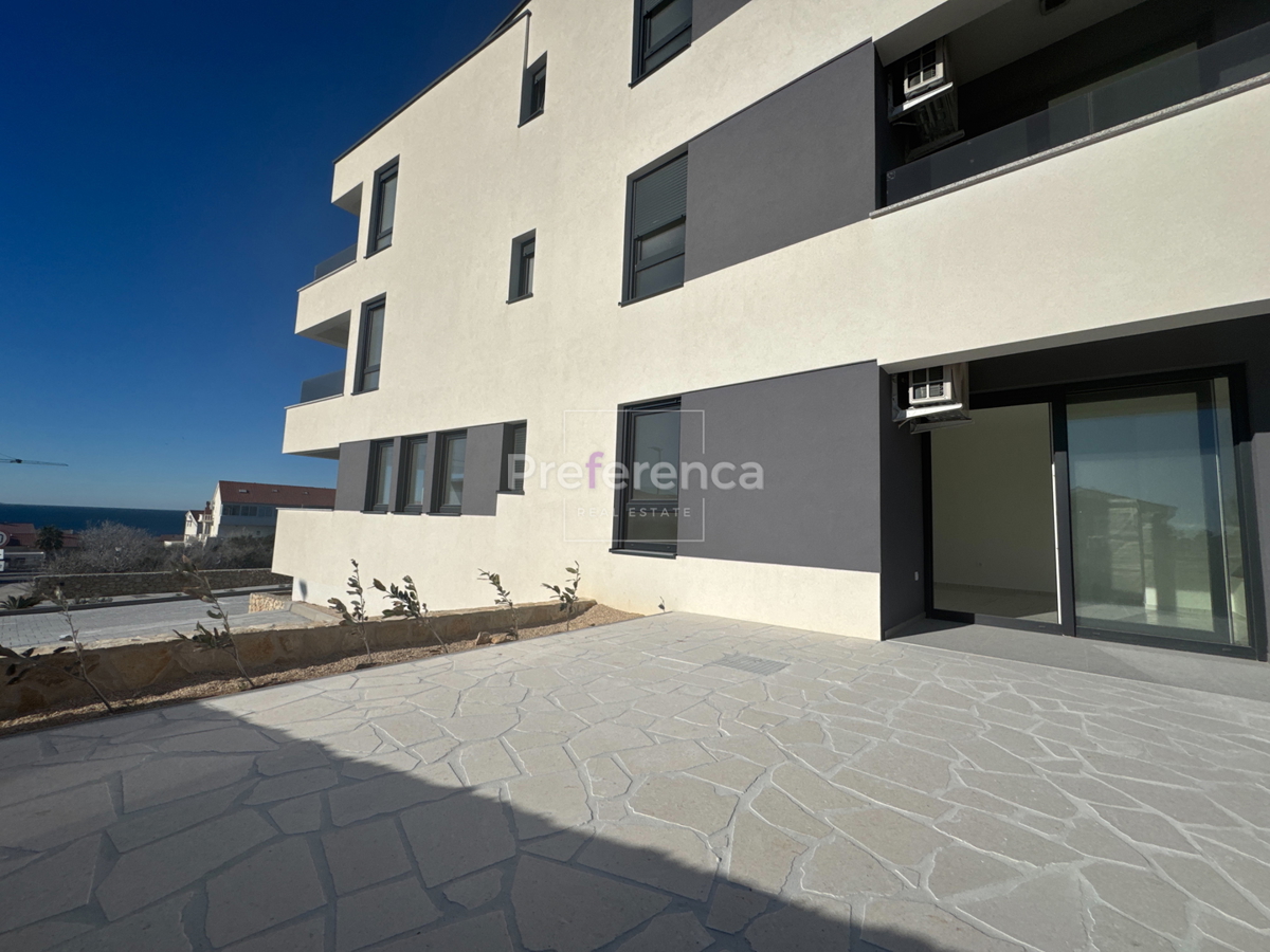 Novalja - Appartamento con due camere da letto e giardino