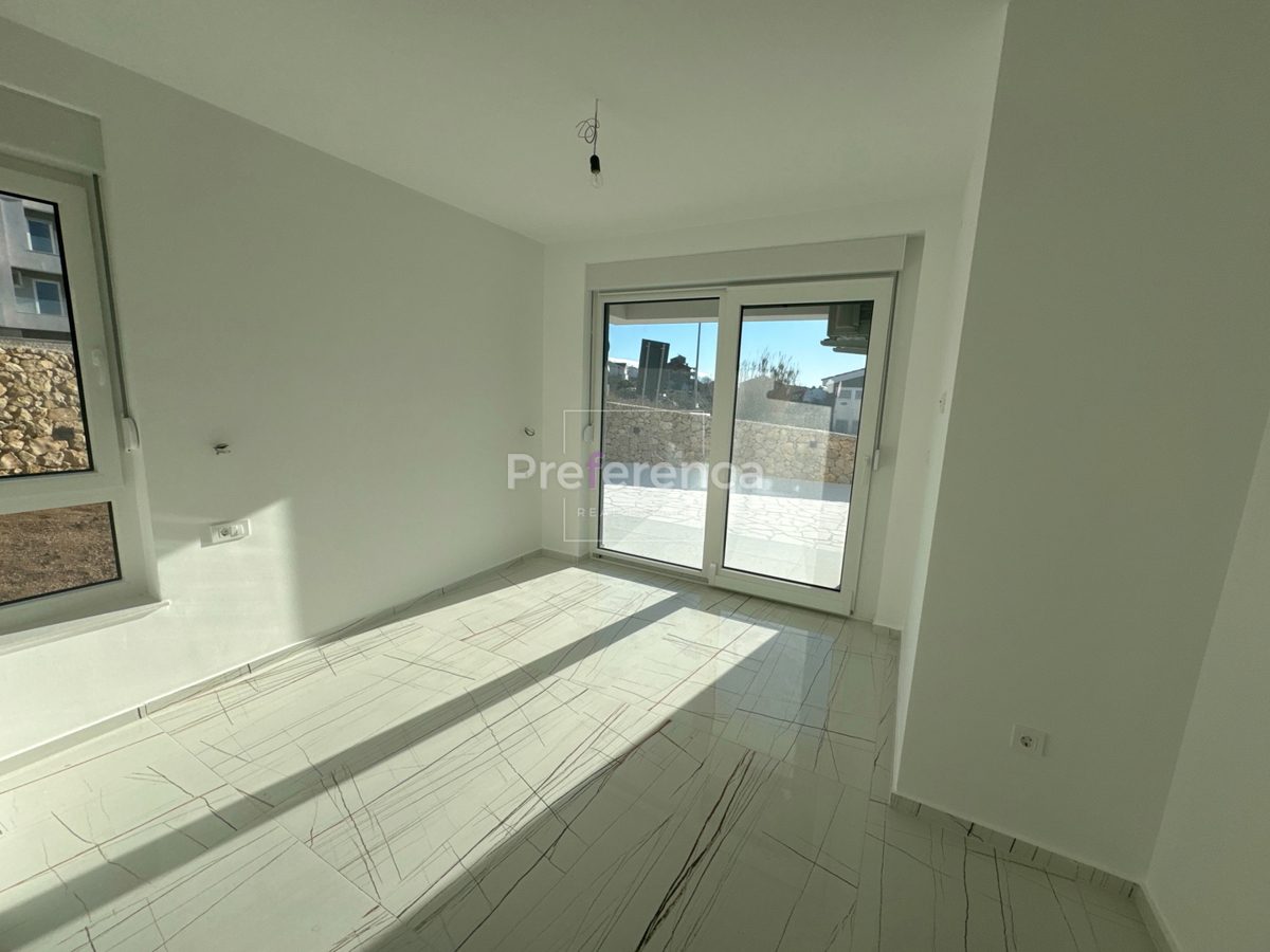 Novalja - Appartamento con due camere da letto e giardino