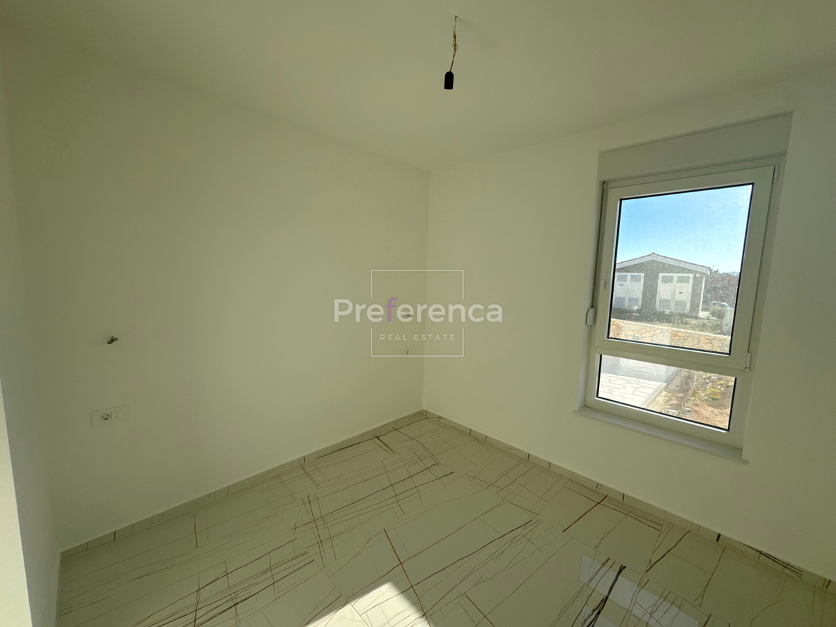 Novalja - Appartamento con due camere da letto e giardino