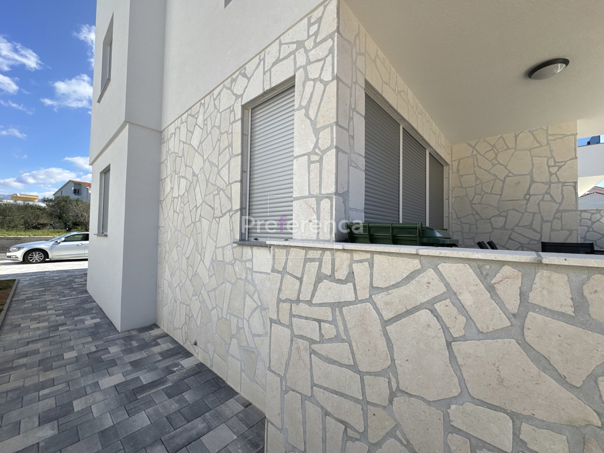 Novalja - appartamento bilocale al piano terra